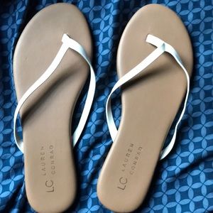 Size 6 white sandals